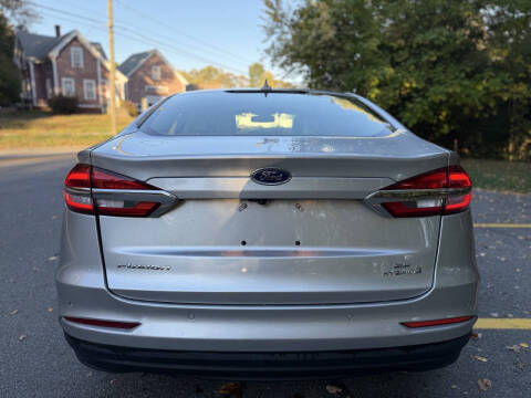 2019 Ford Fusion Hybrid SE