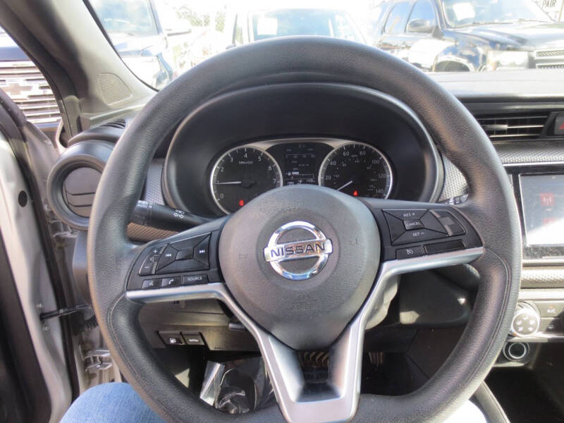 2020 Nissan Kicks S