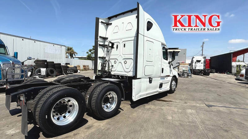 2021 Freightliner Cascadia