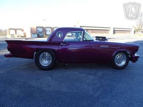 1957 Ford Thunderbird