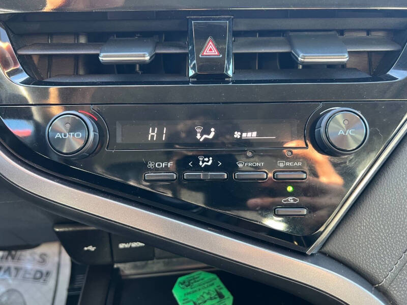 2021 Toyota Camry SE