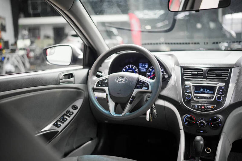 2015 Hyundai Accent GLS