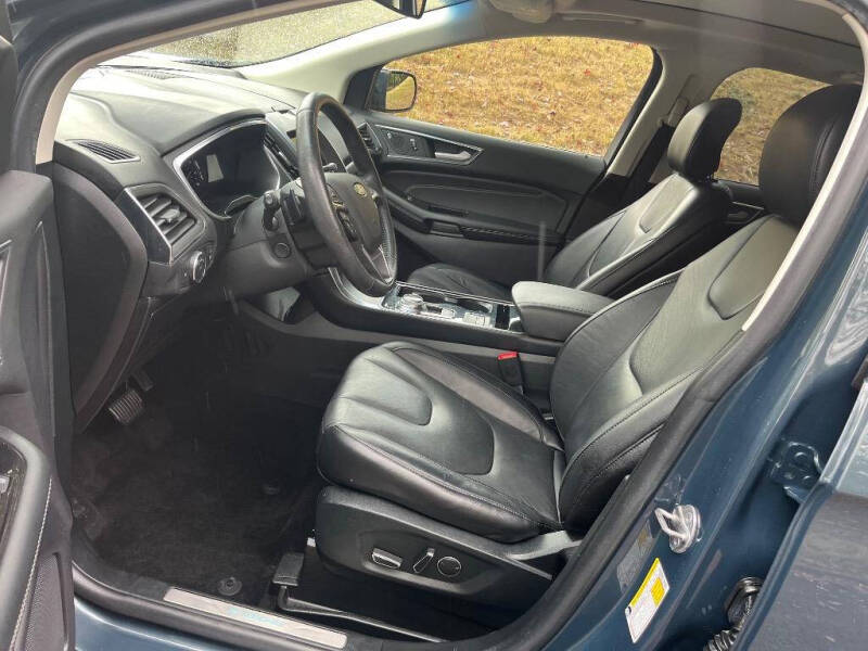 2019 Ford Edge Titanium