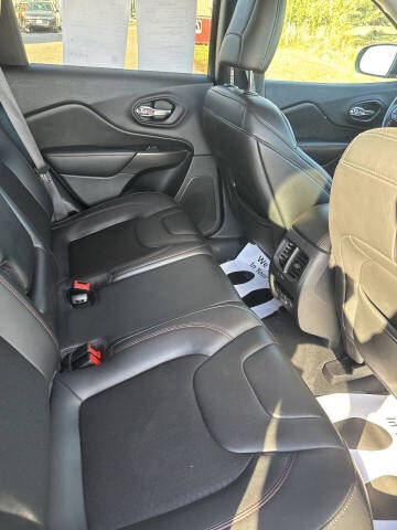 2020 Jeep Cherokee Trailhawk