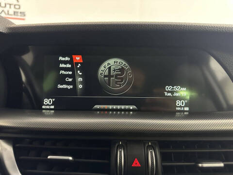 2018 Alfa Romeo Stelvio Sport