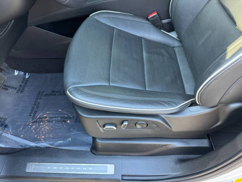 2023 Cadillac Escalade ESV Sport