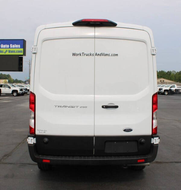 2024 Ford Transit 250