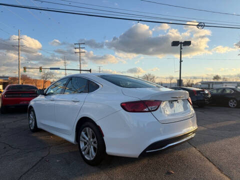 2015 Chrysler 200 Limited