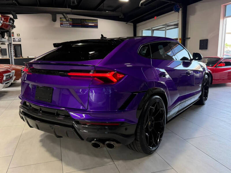 2024 Lamborghini Urus Performante