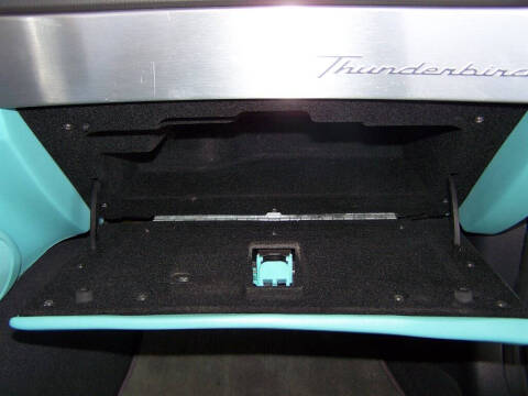 2002 Ford Thunderbird Deluxe