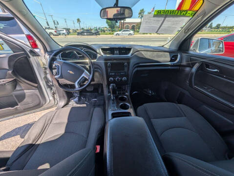 2017 Chevrolet Traverse LT