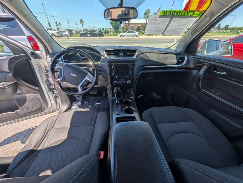 2017 Chevrolet Traverse LT