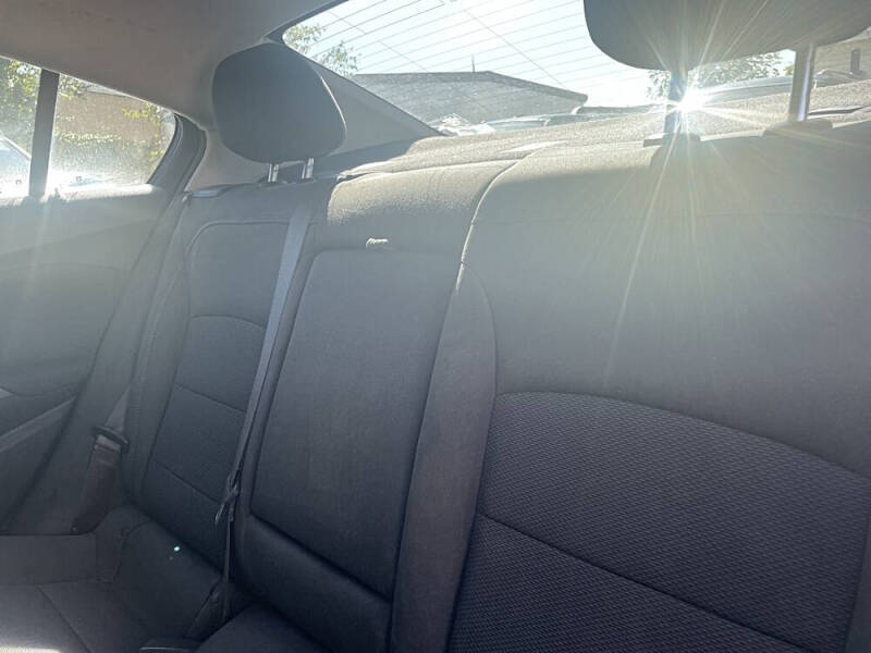 2017 Chevrolet Cruze LT Auto