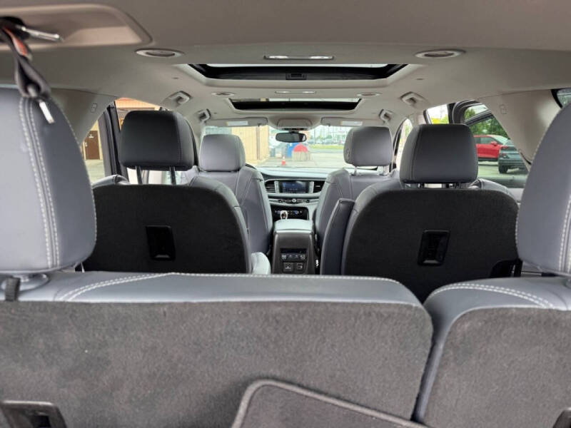 2021 Buick Enclave Essence