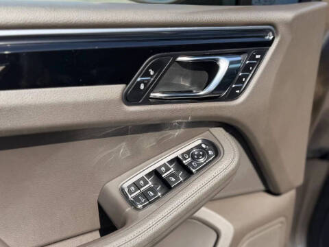 2016 Porsche Macan S