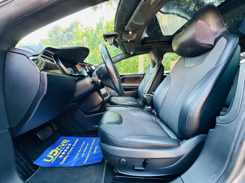 2016 Tesla Model S 75D