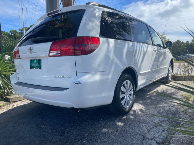 2004 Toyota Sienna CE 7 Passenger