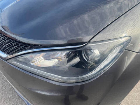 2017 Chrysler Pacifica Touring-L