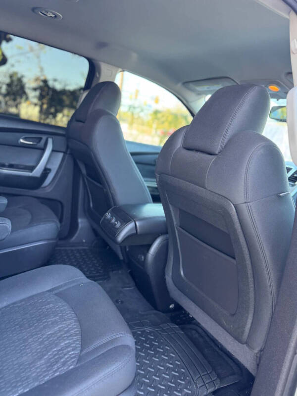 2012 GMC Acadia SLE