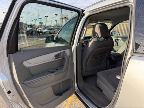 2016 Chevrolet Traverse LS