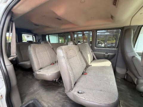 2017 Chevrolet Express LT 3500