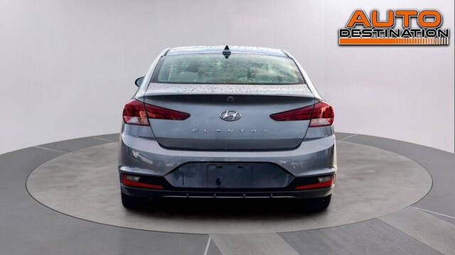 2019 Hyundai ELANTRA for sale at Auto Destination in Puyallup, WA