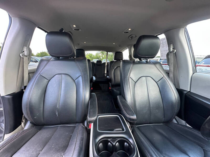 2020 Chrysler Pacifica Touring L Plus