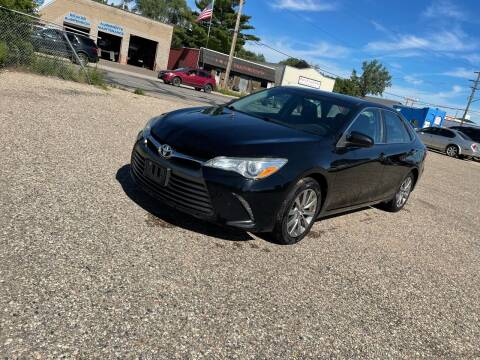 2015 Toyota Camry for sale at United Motors in Saint Cloud MN