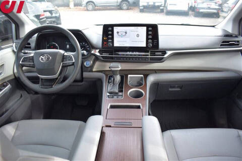 2023 Toyota Sienna XLE 7-Passenger