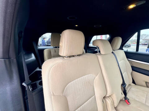2017 Ford Explorer