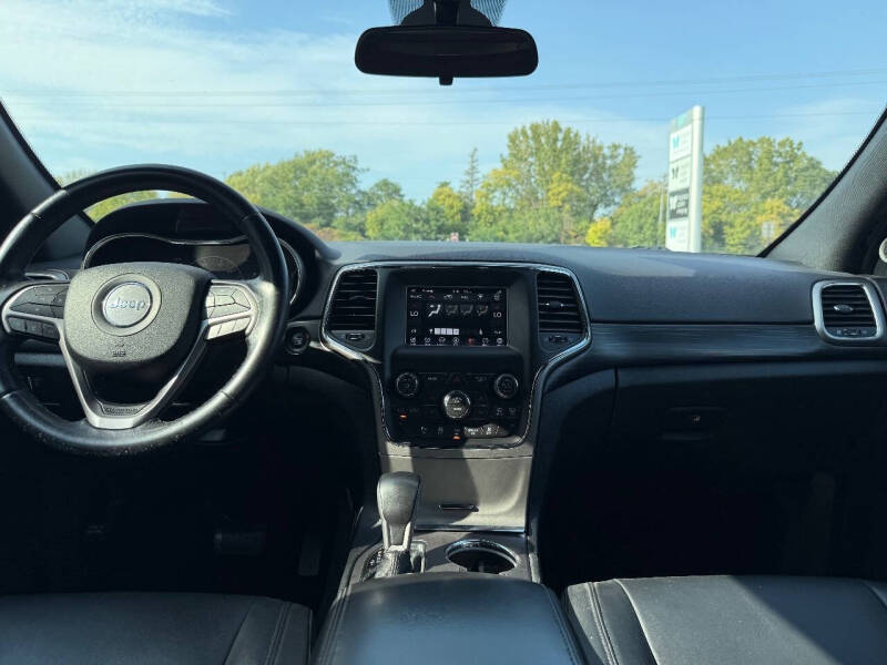 2019 Jeep Grand Cherokee Laredo E