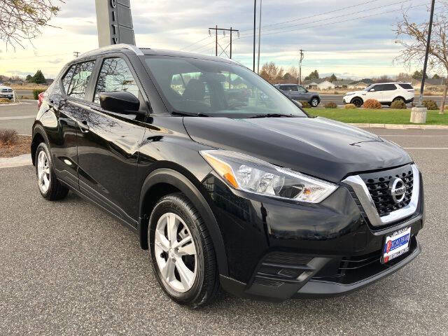 2019 Nissan Kicks S