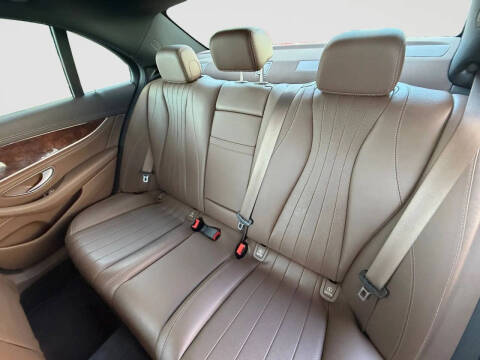 2017 Mercedes-Benz E-Class E 300 4MATIC