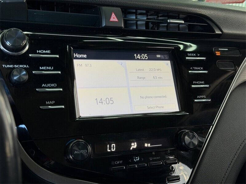 2019 Toyota Camry SE