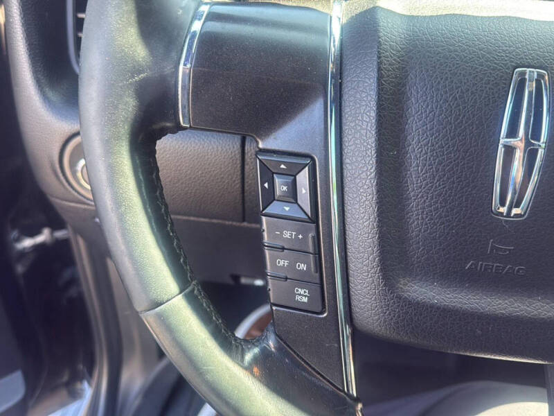 2016 Lincoln Navigator Select