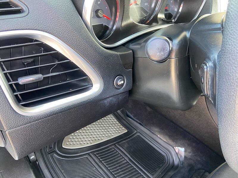 2013 Dodge Avenger SE