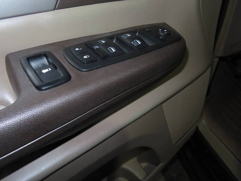 2012 Volkswagen Routan