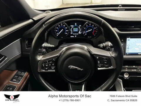 2016 Jaguar XF R-Sport