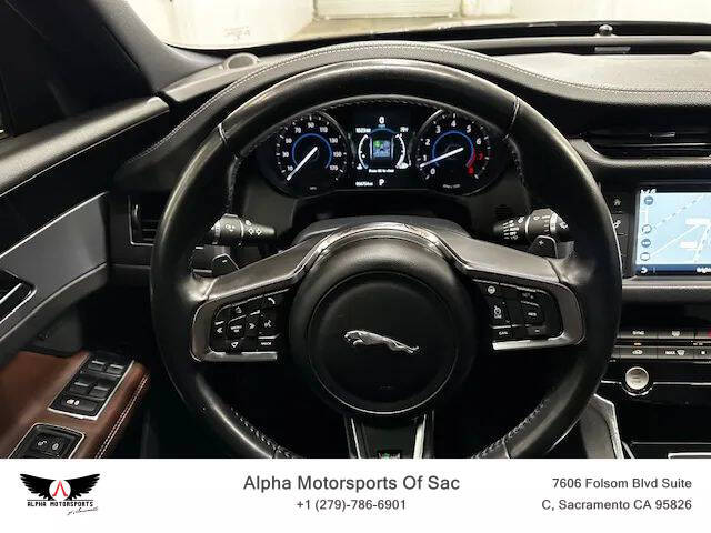 2016 Jaguar XF R-Sport