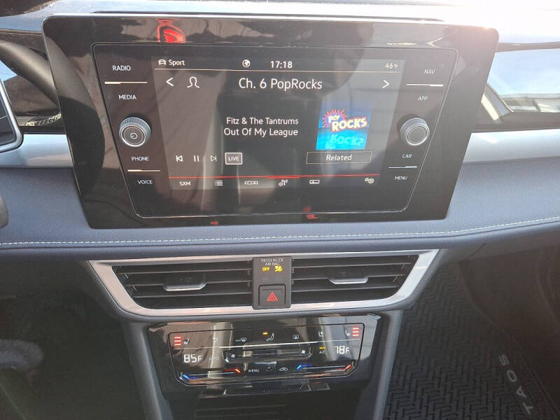 2026 Volkswagen Taos SEL 4Motion