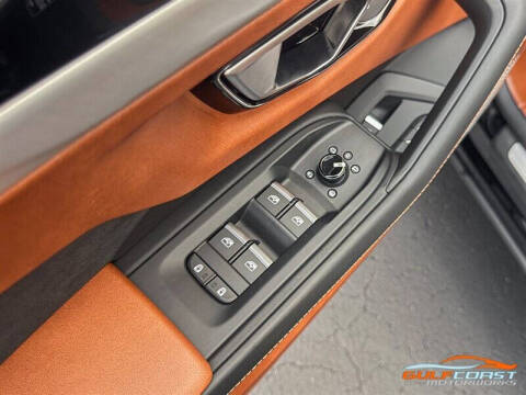 2022 Lamborghini Urus