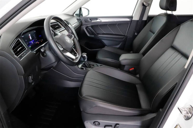 2022 Volkswagen Tiguan SE
