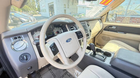 2011 Ford Expedition XLT