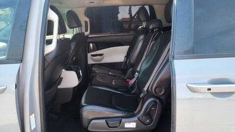 2022 Kia Carnival EX