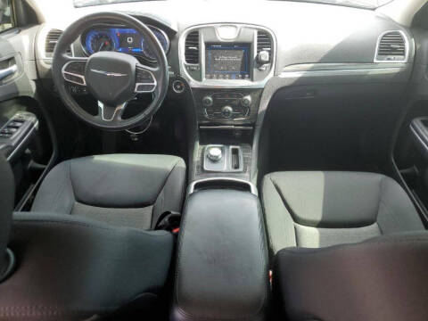 2019 Chrysler 300 Touring