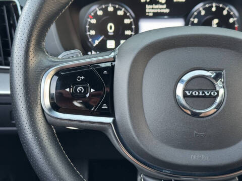 2019 Volvo XC60 T5 R-Design