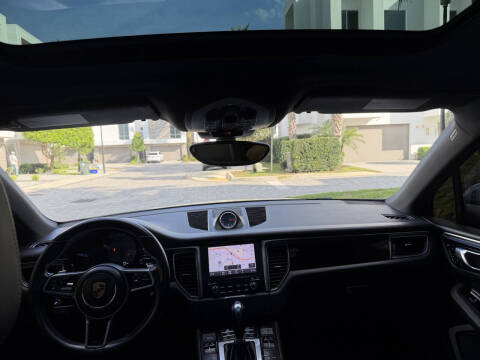 2018 Porsche Macan S