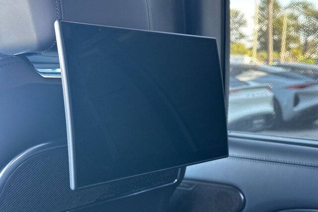 2025 Land Rover Range Rover P550e Autobiography