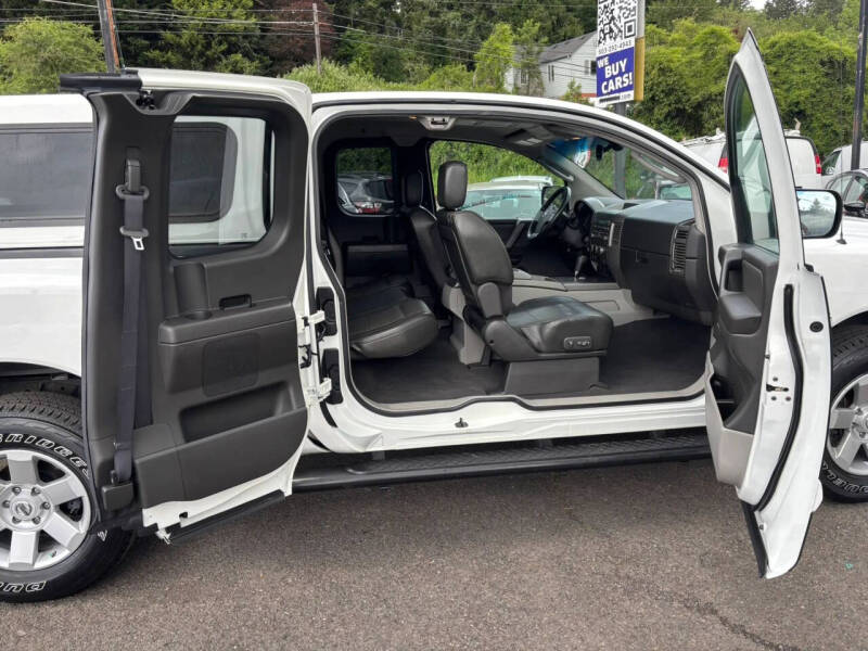 2004 Nissan Titan
