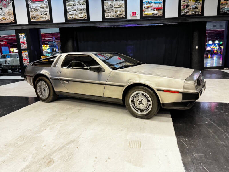 1981 DeLorean DMC-12